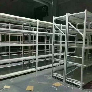中型货架的结构特点